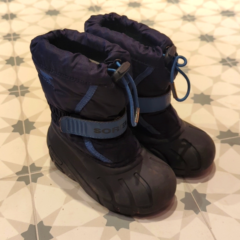 Sorel Kids Winter Boots, Size 9